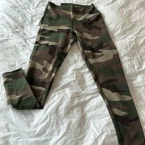 TNA Hold-It Atmosphere Leggings